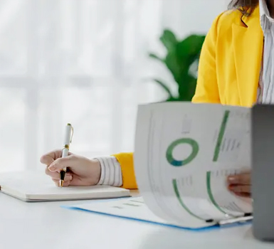Financial reporting and business insights services